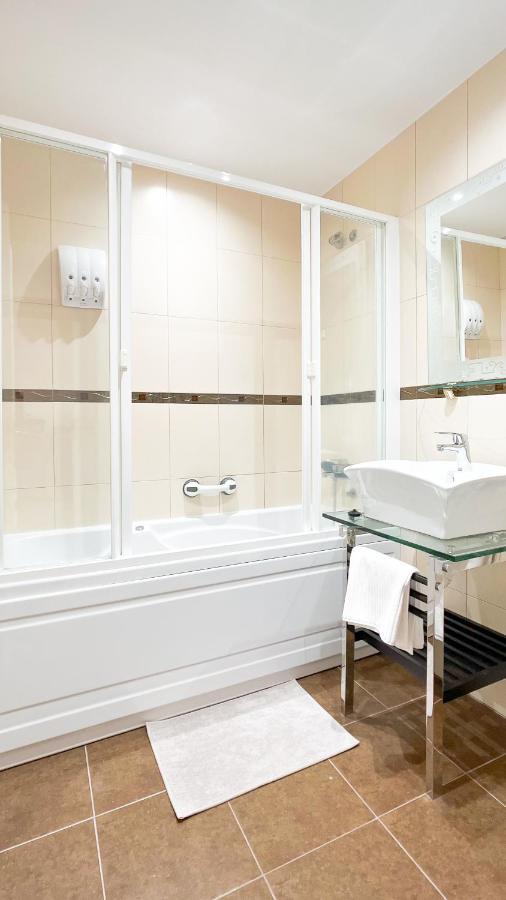 Korallia Guesthouse Castle Harbour Los Cristianos  Εξωτερικό φωτογραφία